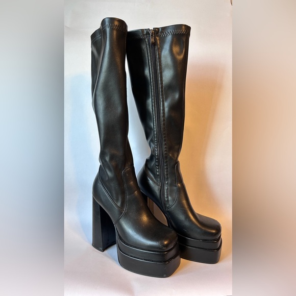Black Platform Knee-High Boots - Picture 1 of 3